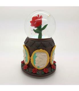 Belle & Rose snow globe