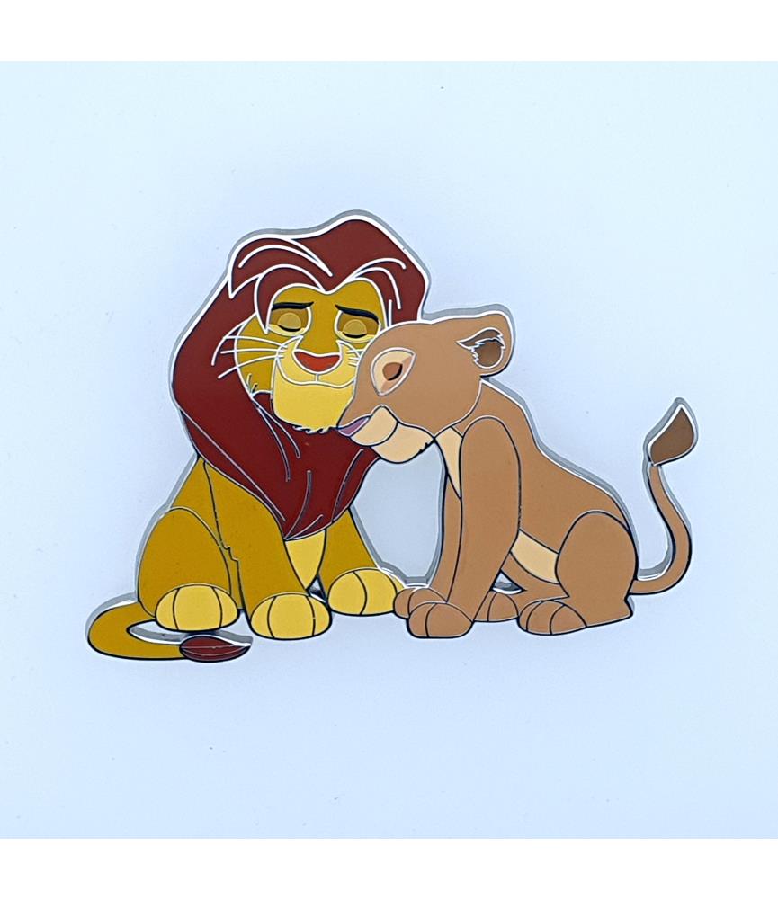 DLP - Simba & Nala - Lion King - Cuddling