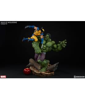 Marvel: Hulk vs Wolverine Maquette