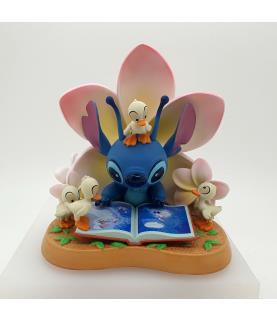 Stitch with ducklings small fig