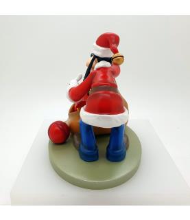 Goofy Christmas figurine