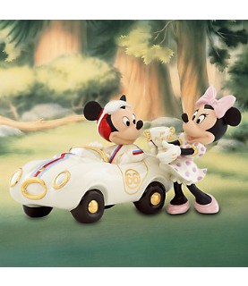 Winners circle with Mickey