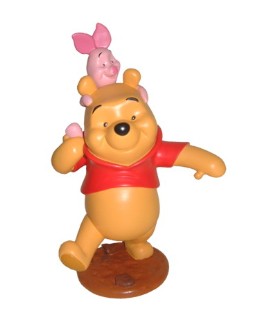 Winnie & Piglet piggyback
