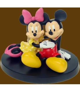 Mickey & Minnie Relaxing