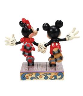 "A Sweet Skate": Mickey & Minnie Roller Skating