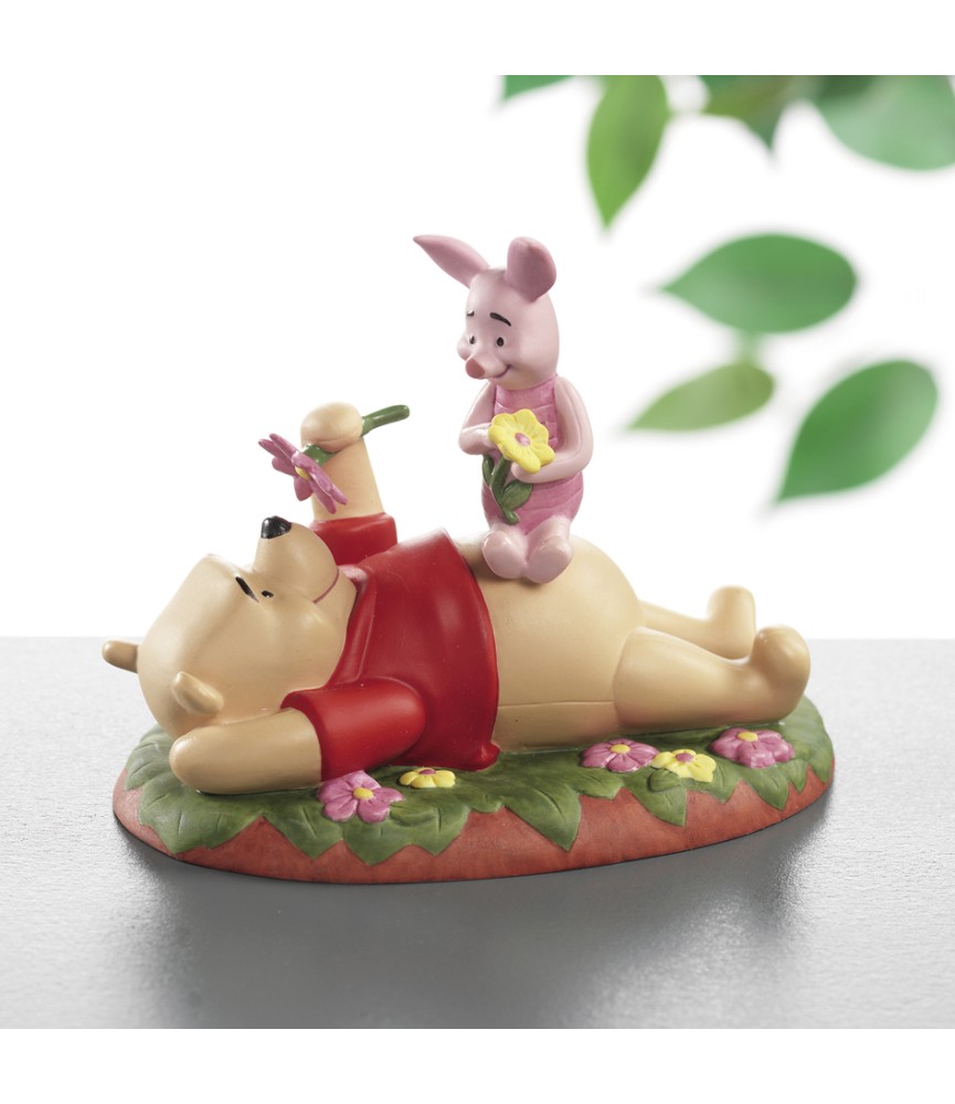Flowers and friends are my two most favorite things (Pooh & piglet)