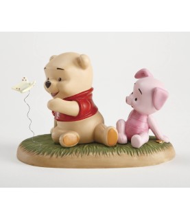 A beautiful beginning to a special friendship (baby pooh & baby piglet)