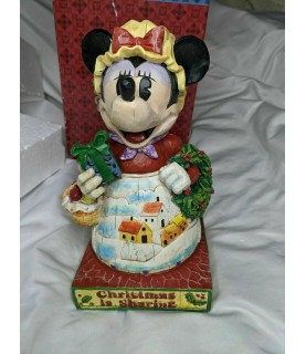 Heartwarming Holiday: Minnie