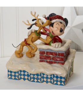 Mickey Mouse and Pluto:  Up On The Rooftop