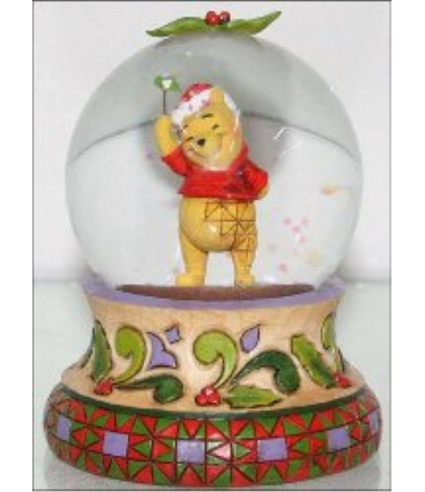 Kiss of Snow (Winnie the Pooh Water Ball / Snow Globe)