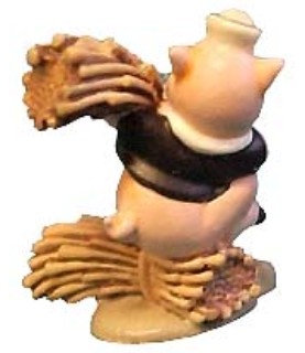 Fifer Pig Miniature: Fifer Pig