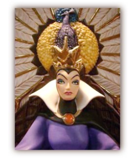 Evil Queen: Enthroned Evil (Dealer Display version)