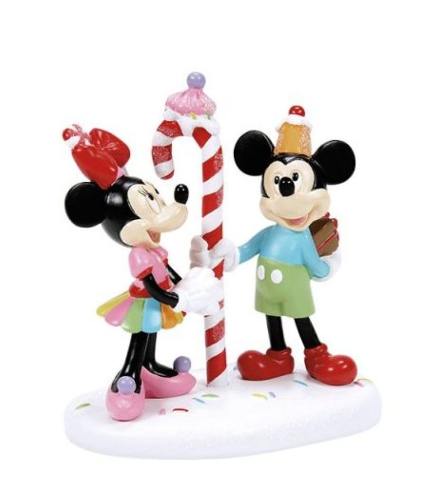 Mickey & Minnie Share a Treat (Mickey's Peppermint Village)