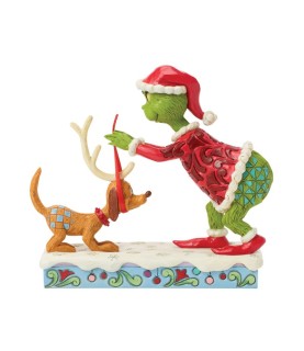 Voorschot: The Grinch Tying Antlers on Max (Expected)