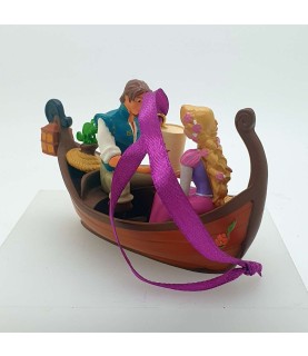 Tangled ornament