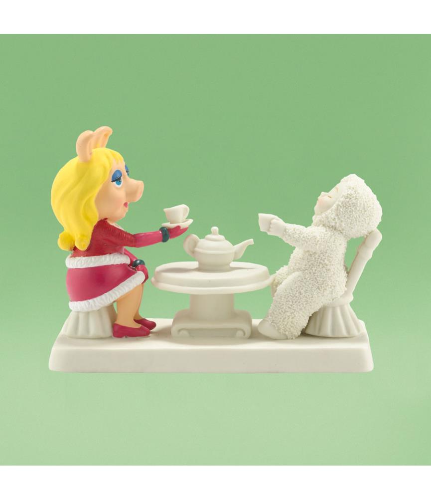Miss Piggy Comes To Tea