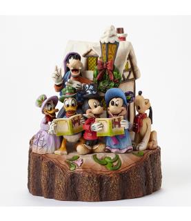 Holiday Harmony: Caroling carved by heart