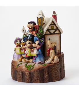 Holiday Harmony: Caroling carved by heart