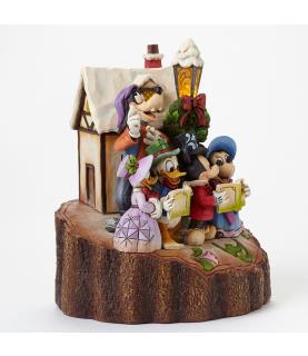 Holiday Harmony: Caroling carved by heart