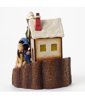 Holiday Harmony: Caroling carved by heart