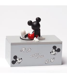 Keeper of little treasures lidded box