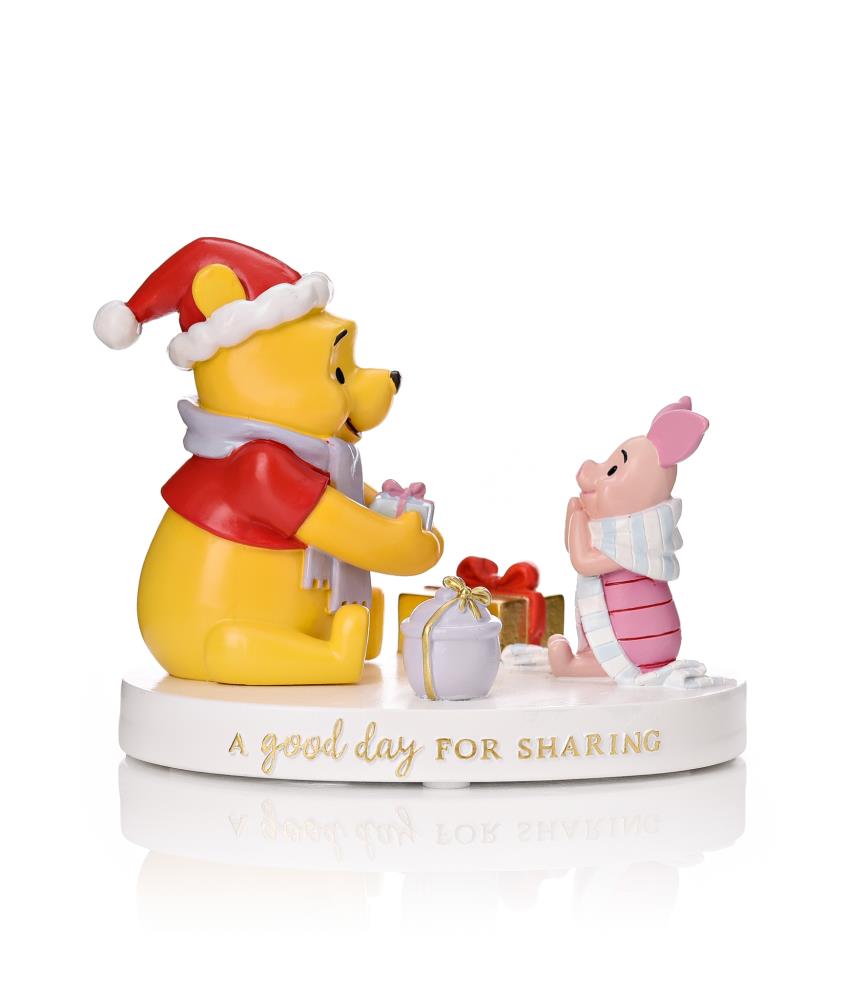 Winnie Large Figurine A Good Day for Sharing